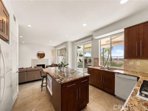51  La Perla  , Lake Forest, CA