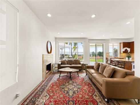 51  La Perla  , Lake Forest, CA