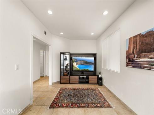 51  La Perla  , Lake Forest, CA