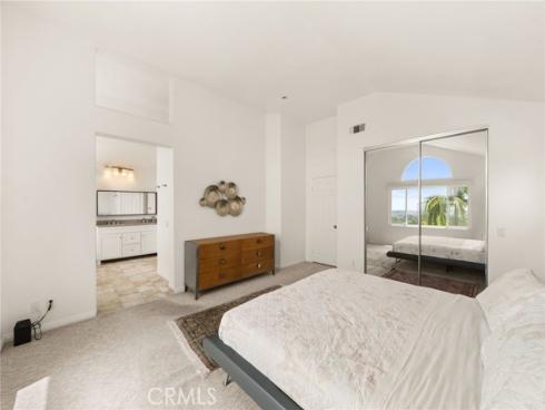 51  La Perla  , Lake Forest, CA