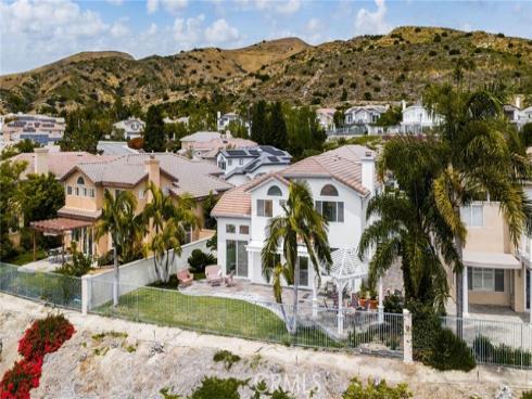 51  La Perla  , Lake Forest, CA