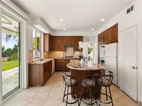 51  La Perla  , Lake Forest, CA