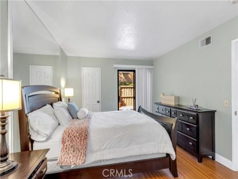 25231  Tanoak  , Lake Forest, CA