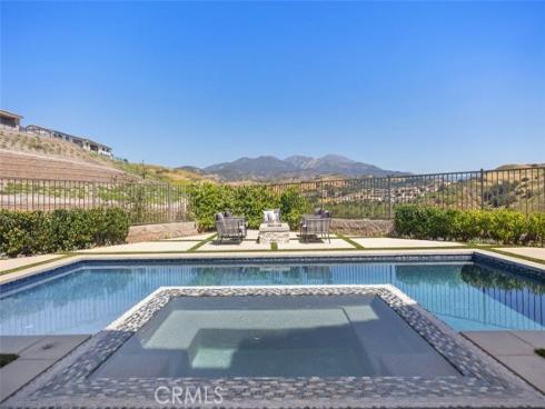 1835 Aliso Canyon , Lake Forest, CA