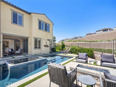 1835 Aliso Canyon , Lake Forest, CA