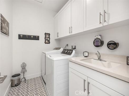 1835 Aliso Canyon , Lake Forest, CA