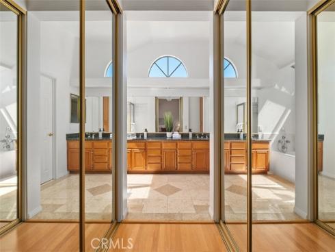 21086  Cantebury  , Lake Forest, CA