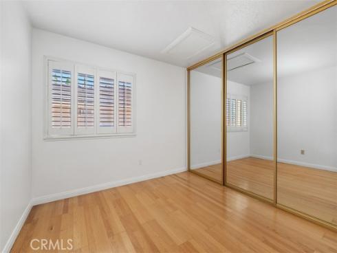 21086  Cantebury  , Lake Forest, CA