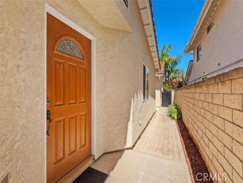21086  Cantebury  , Lake Forest, CA