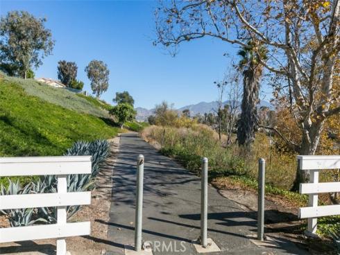 21086  Cantebury  , Lake Forest, CA