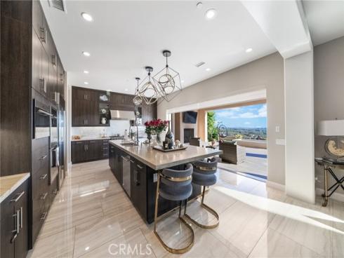 1132  Summit Oak  , Lake Forest, CA