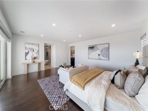1132  Summit Oak  , Lake Forest, CA