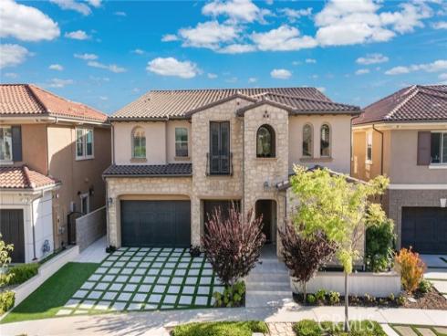1132  Summit Oak  , Lake Forest, CA