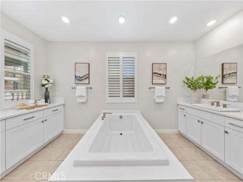 640 Athos , Lake Forest, CA