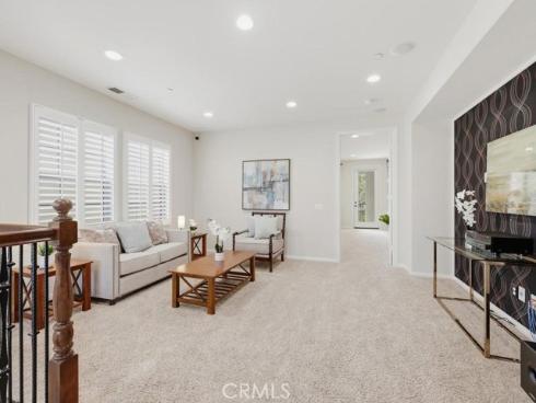8  Willow Way  , Lake Forest, CA