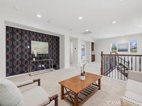 8  Willow Way  , Lake Forest, CA