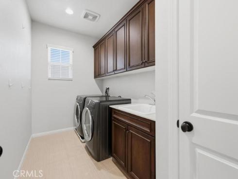 8  Willow Way  , Lake Forest, CA