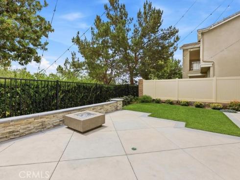 8  Willow Way  , Lake Forest, CA