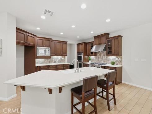 8  Willow Way  , Lake Forest, CA