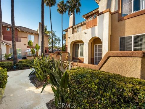 57 Santa Barbara Court, Lake Forest, CA