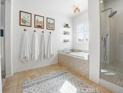 11 Silver Spruce Court, Lake Forest, CA