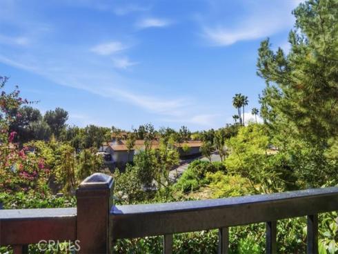 11 Silver Spruce Court, Lake Forest, CA