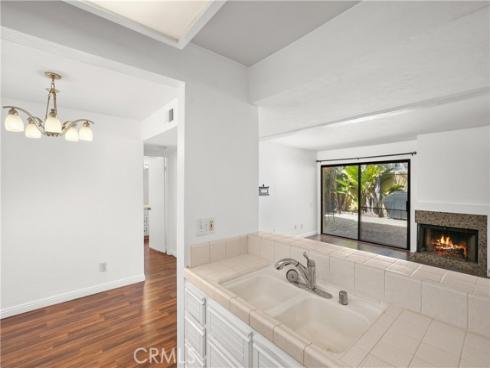 25712 Le Parc 21 , Lake Forest, CA