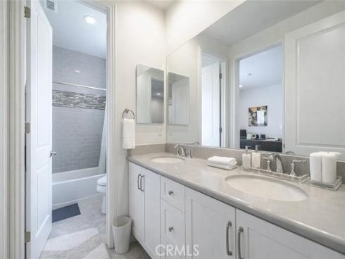 328 Pinnacle Drive, Lake Forest, CA