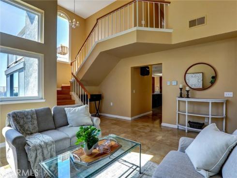 21095 Skylark Drive, Lake Forest, CA