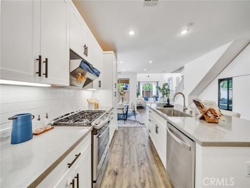 182 Finch , Lake Forest, CA