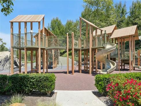 248 Finch , Lake Forest, CA