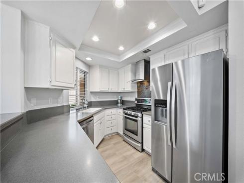 8 Rue Du Parc , Lake Forest, CA