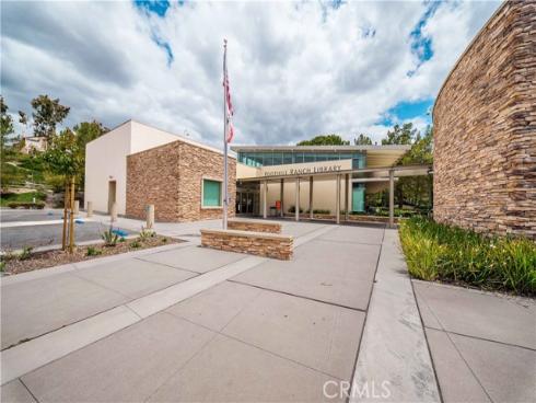 8 Rue Du Parc , Lake Forest, CA