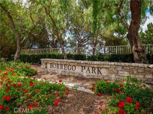 8 Rue Du Parc , Lake Forest, CA
