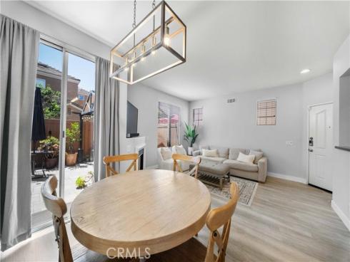 8 Rue Du Parc , Lake Forest, CA