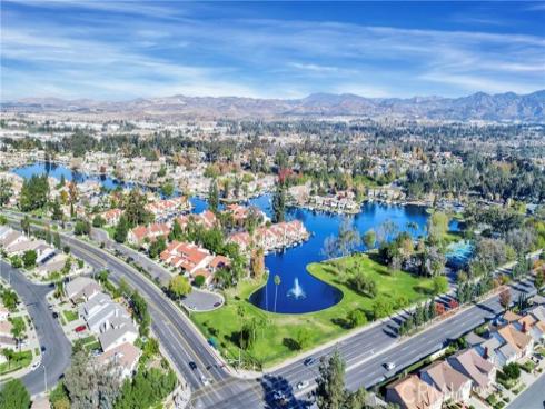 24142 Minnetonka Lane, Lake Forest, CA