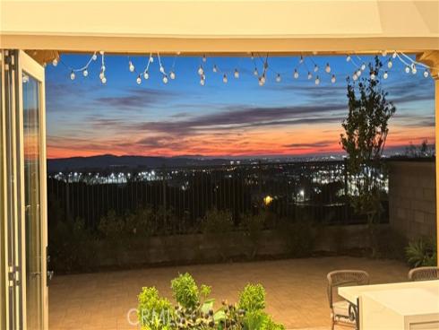 1186 Viejo Hills Dr , Lake Forest, CA