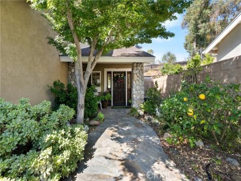 27061  Springwood   Circle, Lake Forest, CA