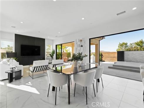 37 Caspian , Lake Forest, CA