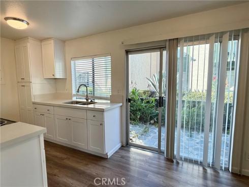 23216 Orange Ave 7 , Lake Forest, CA