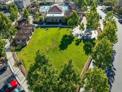 1832 Aliso Canyon Dr , Lake Forest, CA
