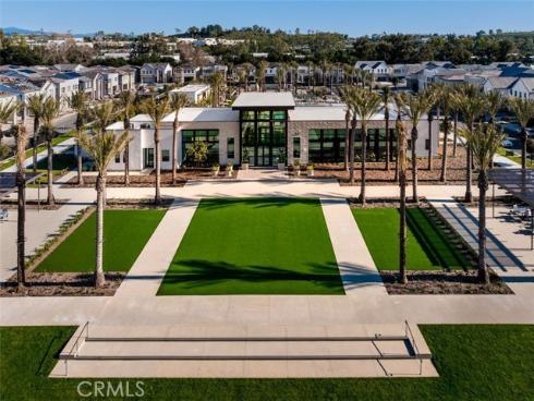 111 Edna Parkway, Lake Forest, CA