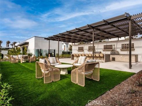 111 Edna Parkway, Lake Forest, CA
