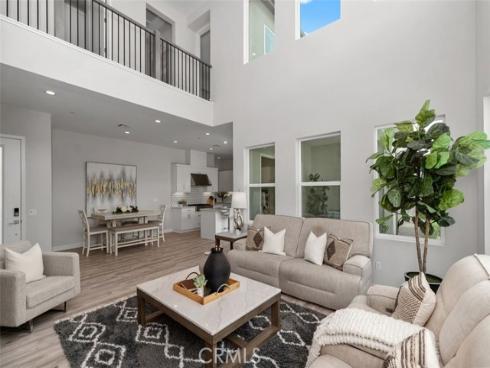 111 Edna Parkway, Lake Forest, CA