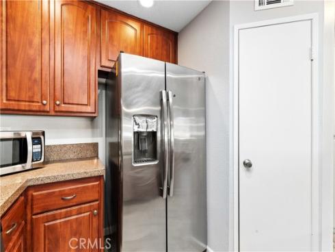 25701 View Pointe 8C , Lake Forest, CA