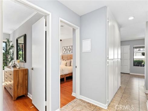 25701 View Pointe 8C , Lake Forest, CA