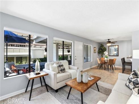 25701 View Pointe 8C , Lake Forest, CA
