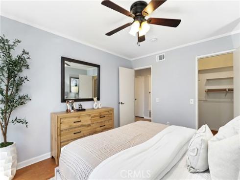 25701 View Pointe 8C , Lake Forest, CA