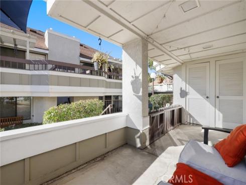 25701 View Pointe 8C , Lake Forest, CA