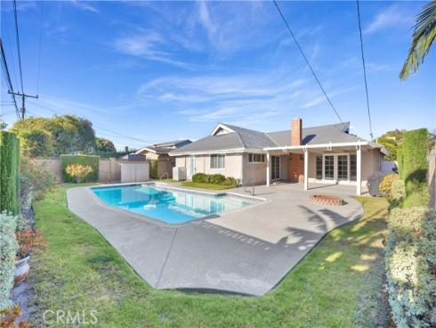 12111  Reagan   Street, Los Alamitos, CA